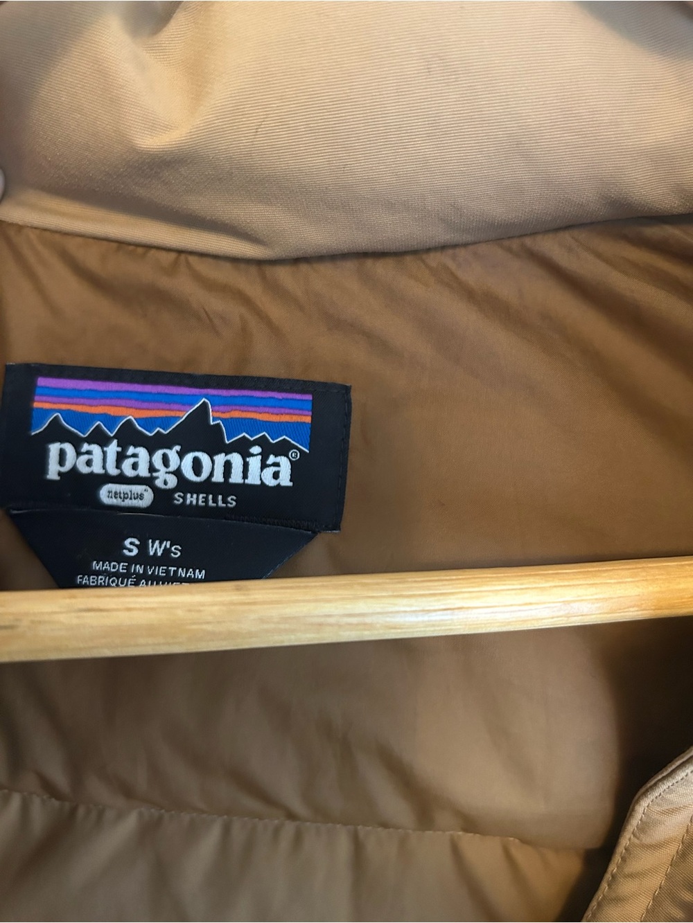 Patagonia Downdrift Parka hooded puffer tan size small - Picture 6 of 6
